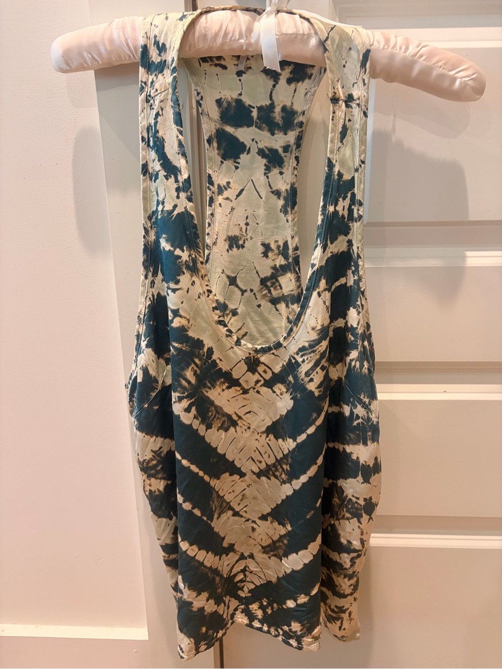 Tie-Dye Scoop Back Tank Top and shorts in Teal and Cream